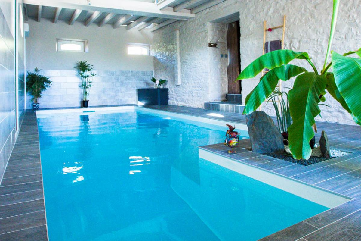 crea-piscine-35-construction-piscine-a-rennes-et-saint-malo-piscine-interieur-img_3181